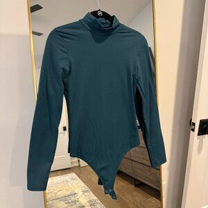 Abercrombie & Fitch Long-Sleeve Seamless Fabric Mockneck Bodysuit